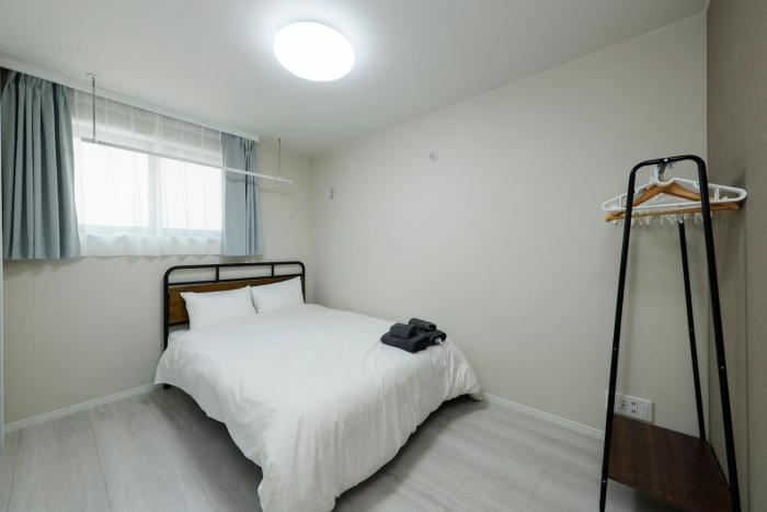 LIVION V Hatagaya by Tranova