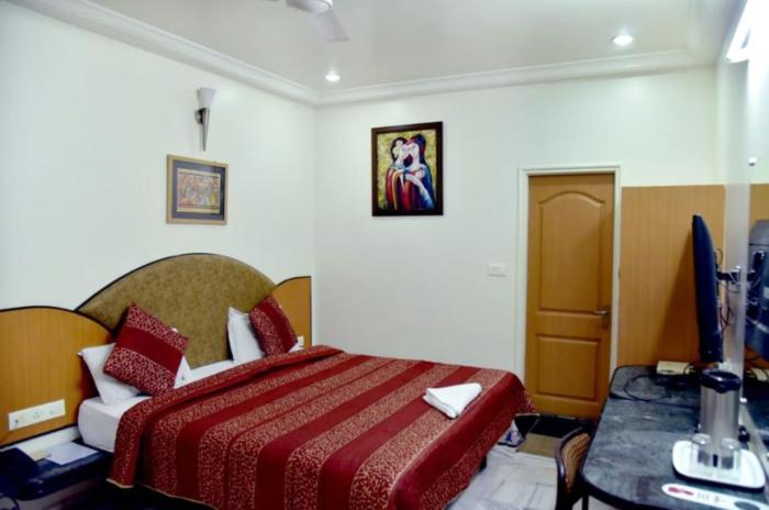 The Dwarka Hotel