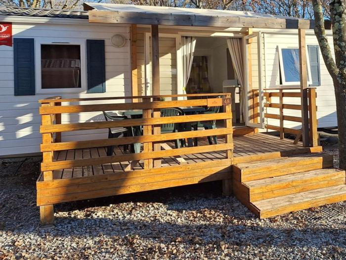 Mobil home avec terrasse dans camping Lavilledieu - API-1-52-1709