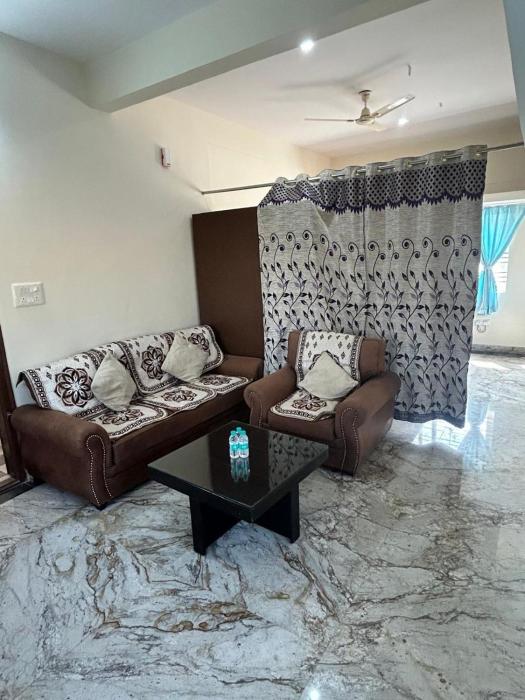 Sri Nilaya, at the Sunset point