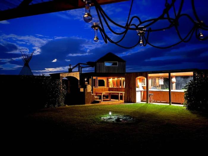 Private Speyside Tipi Retreat and Whisky Marrying Tun Hot Tub