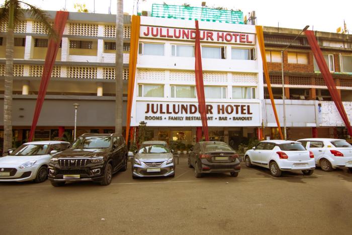 Jullundur Hotel & Restaurant