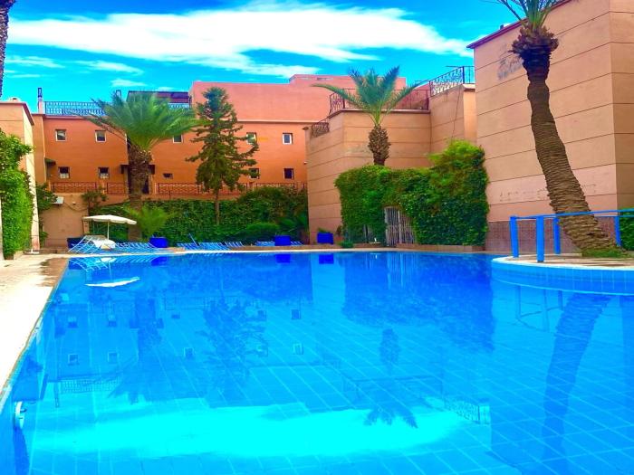 Riad Kamal prés Medina Marrakech & 3 Piscines & Jacuzzi & Petit-Déjeuner