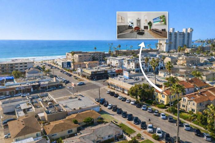 Walk to beach Prime location Villa