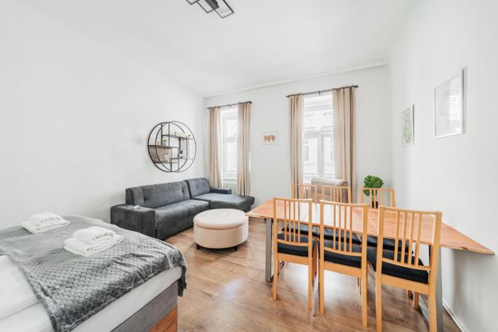 Central Apartment near Westbahnhof