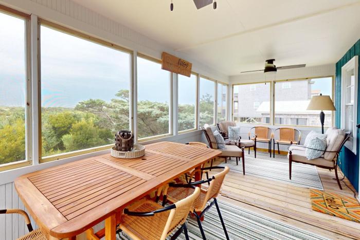 FO12 The Noisy Oyster