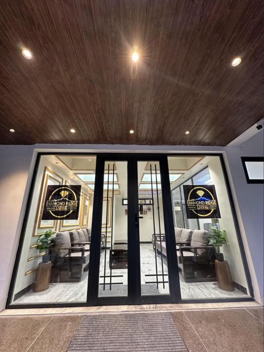 Diamond Ridge Living 1RK G-05
