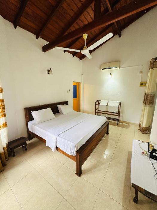 LakeNest Private Villa In Tangalle