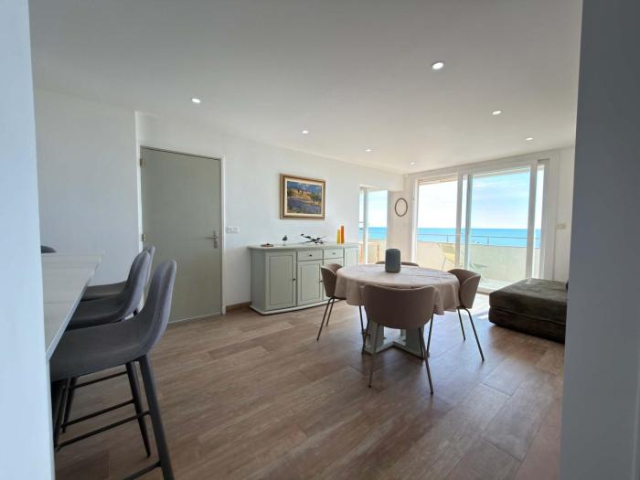 Les Vagues Bel Appartement Renove Vue Mer avec Acces Plage