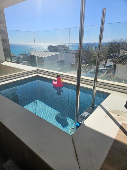 Appartement 2 chambres, vue mer, piscine privée