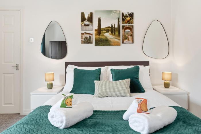 Spacious 1-Bed - Town Centre - Free Parking