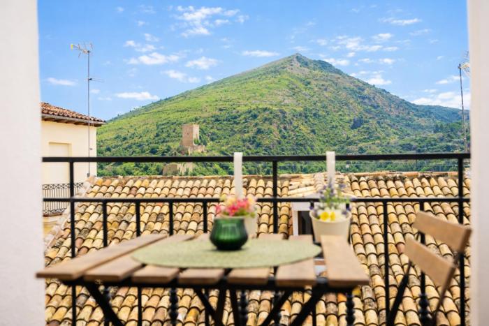 Tu rincón en Cazorla centro · Balcón con vistas
