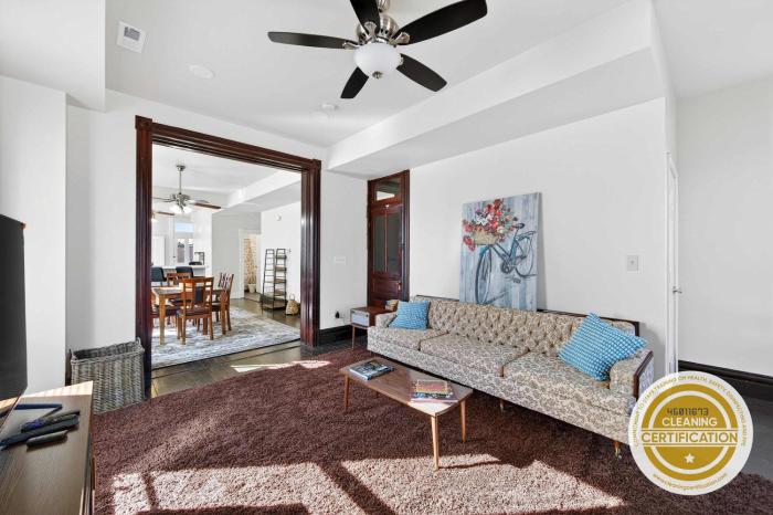 Trendy City Escape Perfect St Louis Location