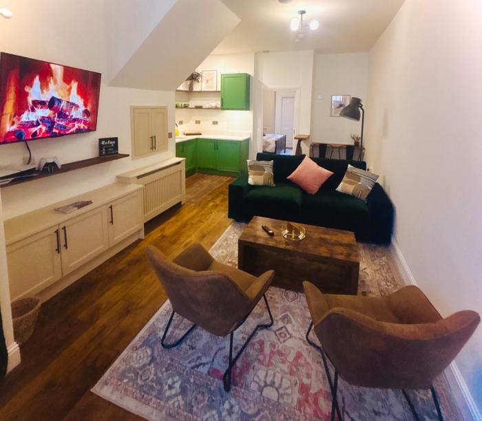 Twenty 7 - Modern & Spacious Townhouse