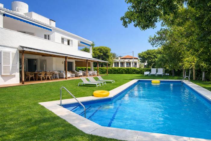 Villa Abu Lita 3 minutos andando playa Renovada Piscina y Jardin XXL Autentico lujo
