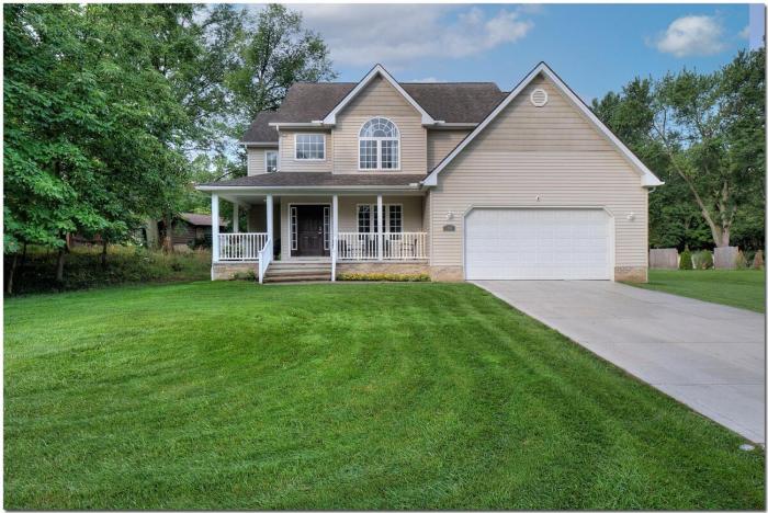 Modern home near Cleveland