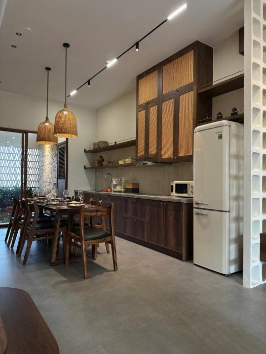 Coastline Peak Retreat