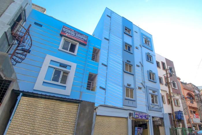 SPOT ON 81775 MOHIT GOKUL LODGE NEW LUXURY ROOMS NEAR SECUNDERABAD RAILWAY STATION