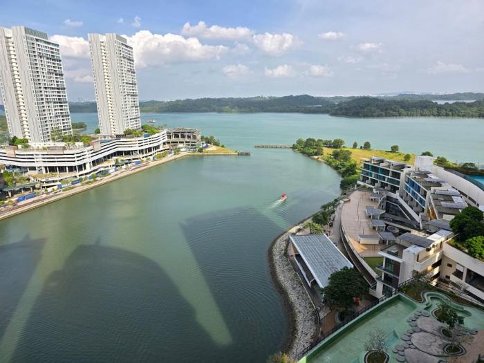 Seaview Pinetree Puteri Harbour 2BR-Near Legoland