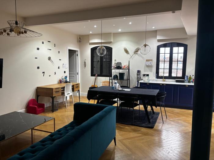 Apartment with terrace Mérignac