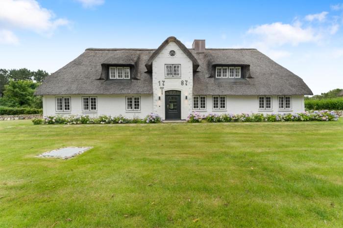 Carolinen Hof 2