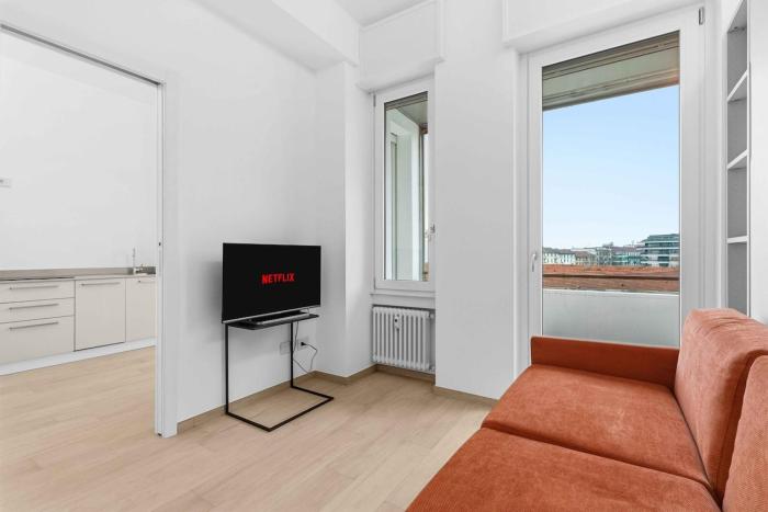 Premium Studio with Balcony - Hospital Besta