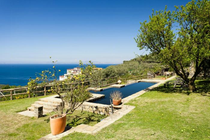 House With Sea View In Capo Di Sorrento