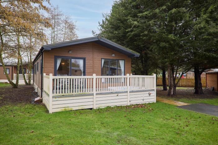 The Beak Lodge with Hot Tub