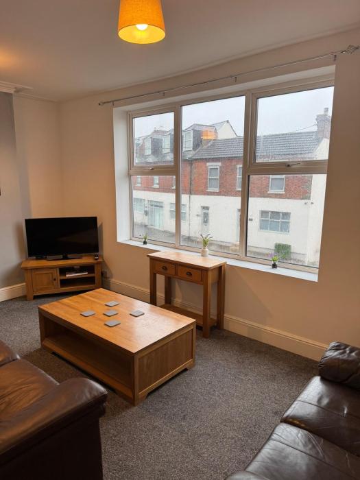 Big, Sleeps 6, Parking, Notts City, Motorpoint, Trent Bridge