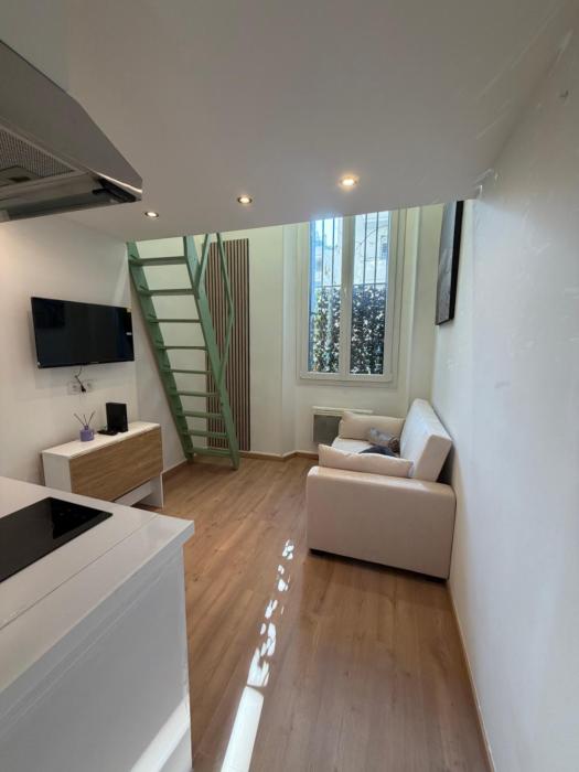 Studio Moderne à 10 min à pied Palais & Plages