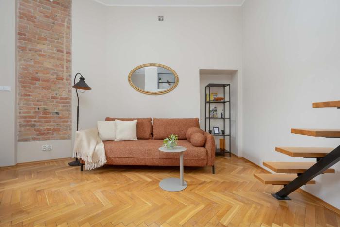 Unique Studio with Mezzanine for 4 Guests in an Ideal Location by Noclegi Renters