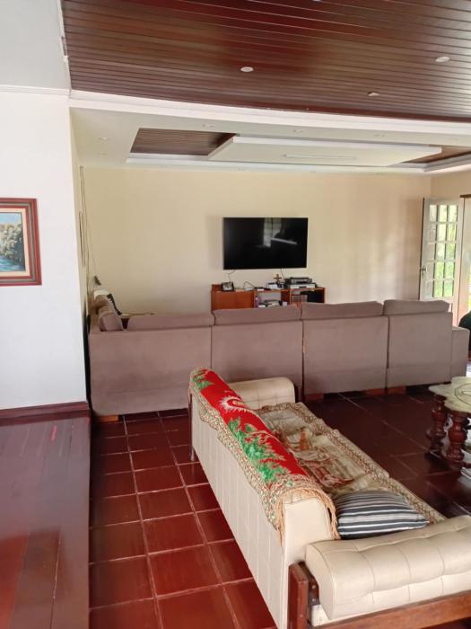 Casa Compartilhada na CBF, granja comary