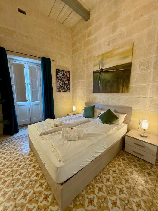 Heart of Gozo - Modern Apartment - Victoria D-Central opposite Duke Shopping Center