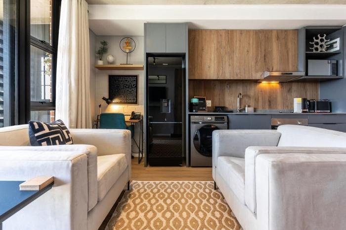 Stylish Executive Studio with Balcony in Riverlands, Observatory