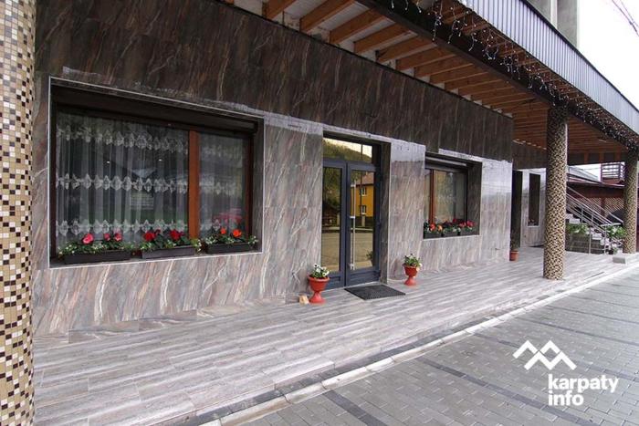 готель-ресторан Дубок