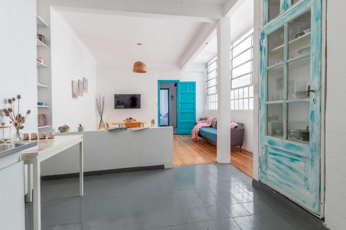 ZAYA, amplio semipiso con balcón, ubicación ideal