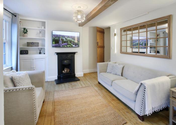 Central Stratford House With 2 Free Parking Spaces