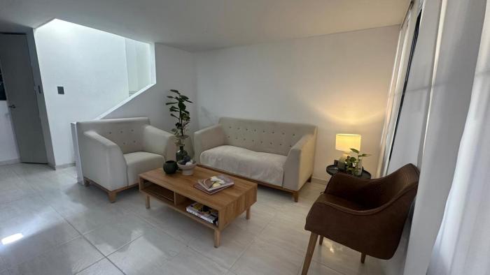 Hermosa casa bien ubicada 4 Habitaciones con baño y Aire Festival Vallenato