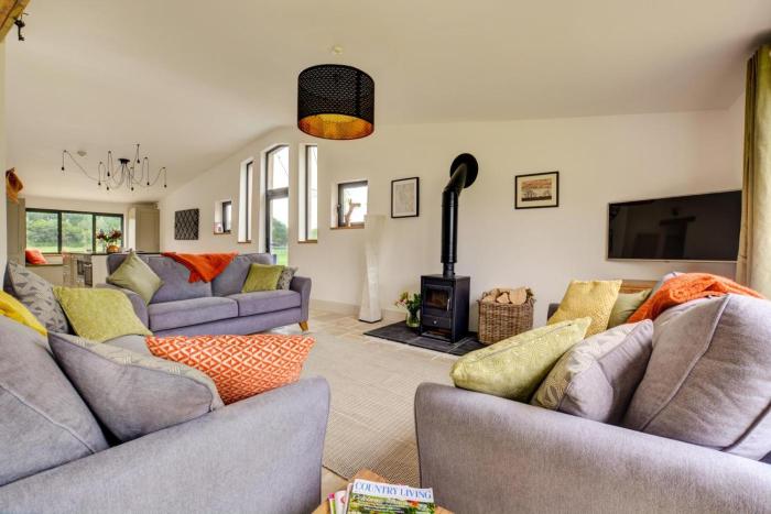 5 Bed in Briston oc-1875