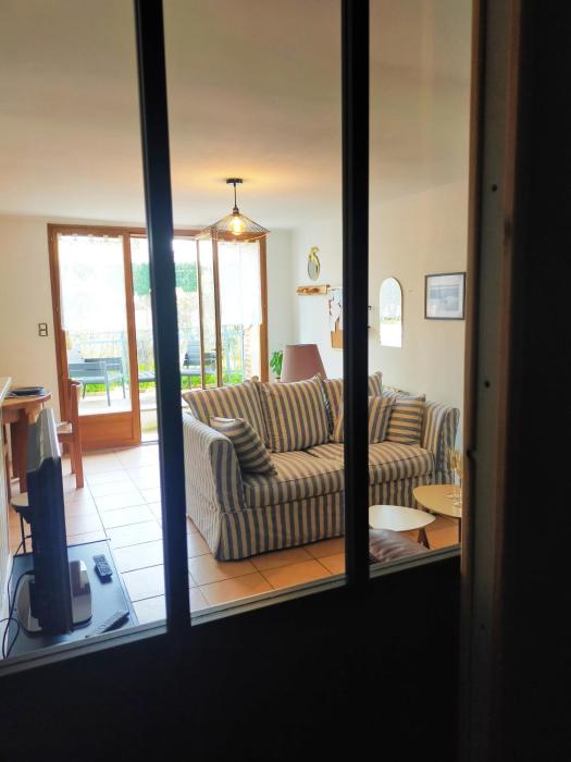 MAISONNETTE LA ROSERAIE avec terrasse proche centre ville