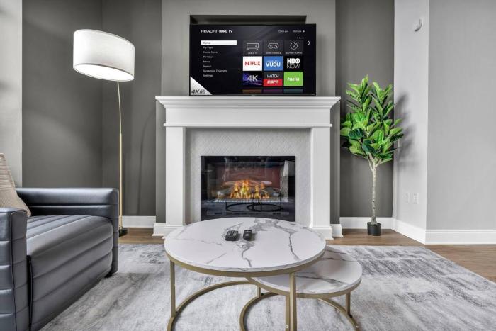The Halle Downtown 1BD | ParkingGymSecurity