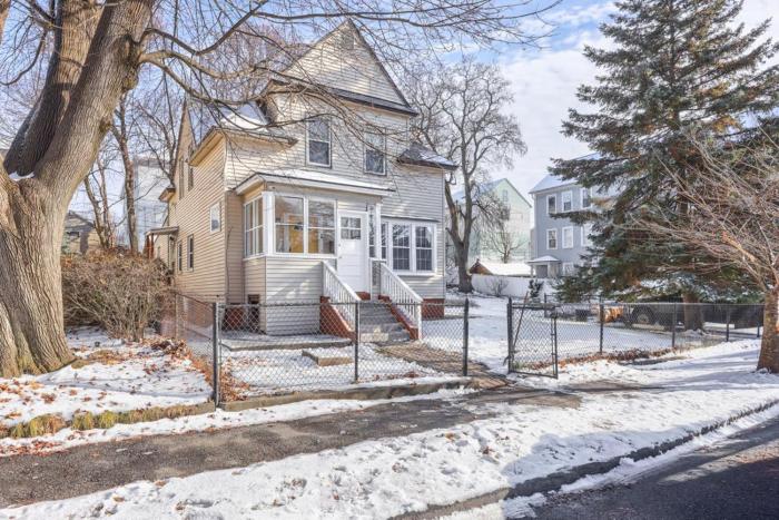 Luxurious Family Home in Worcester