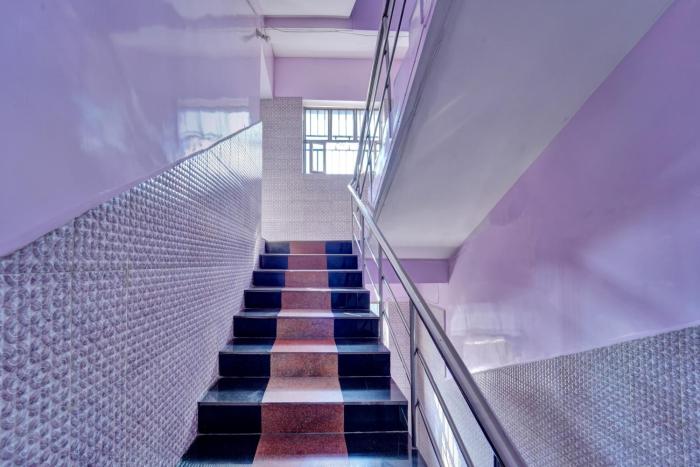 Hotel O by OYO GURU NANAK RESIDENCY