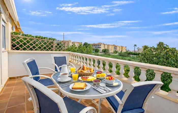 2 Bedroom Beautiful Home In Torrevieja