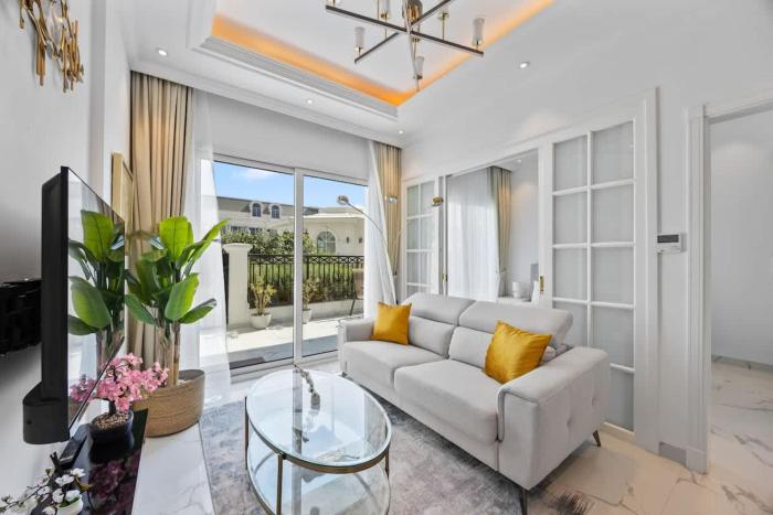 Benessere Luxe 1BR with Lagoon view Miracle Garden