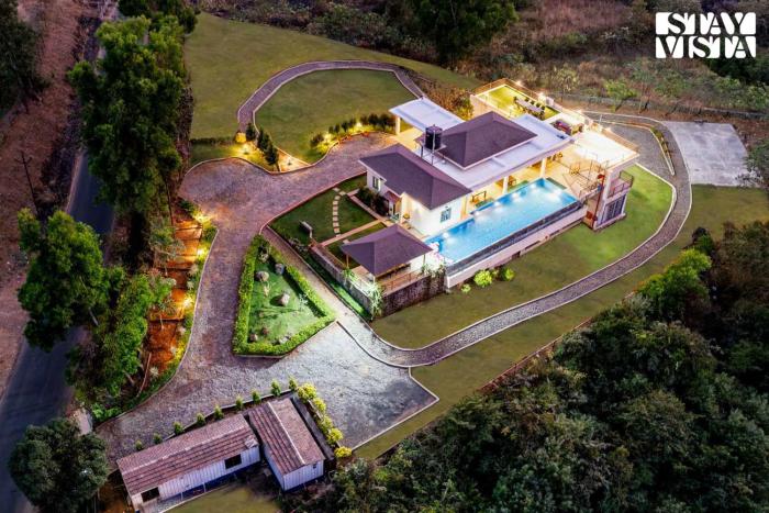 StayVista at Beyond Infinity with Hill View, BBQ