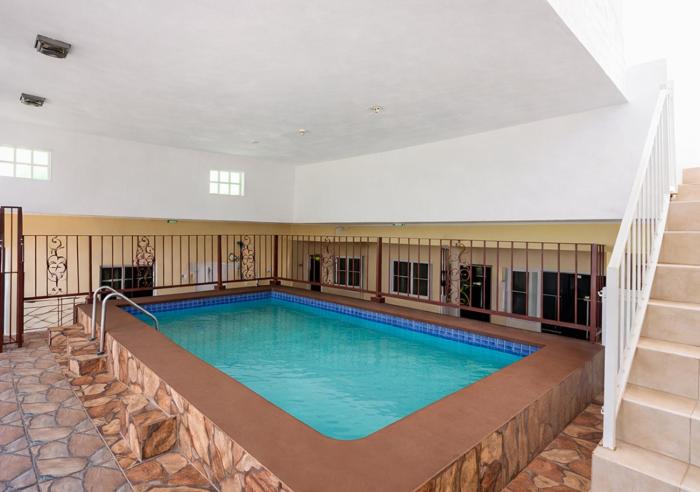 Scarlett Near Cane River Falls