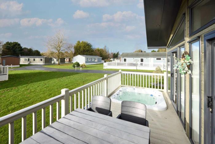 Oakmont 4 - Lodge with Hot Tub