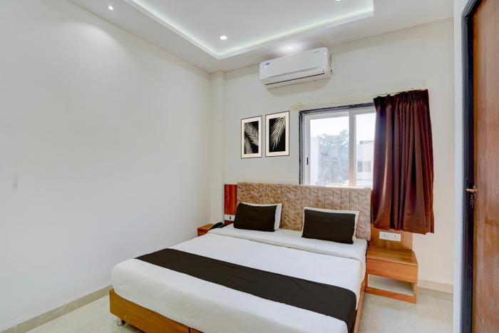 Hotel O 999