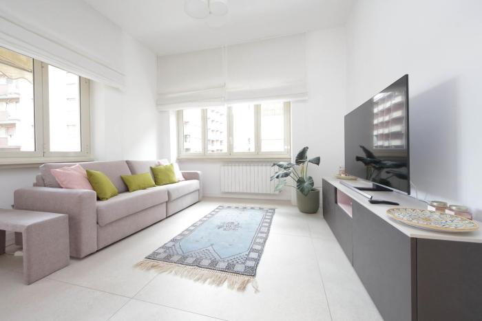 Vatican vista gem apartment with Balcony